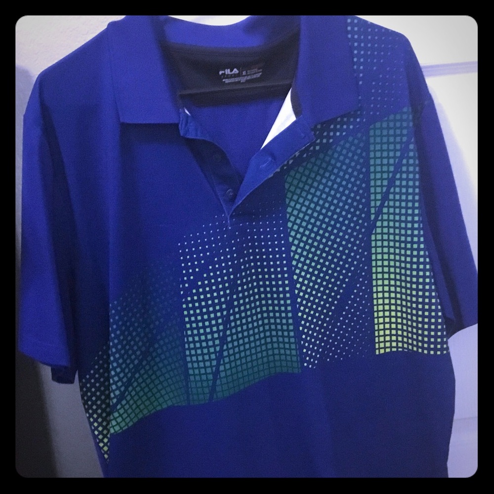 Men’s golf shirt